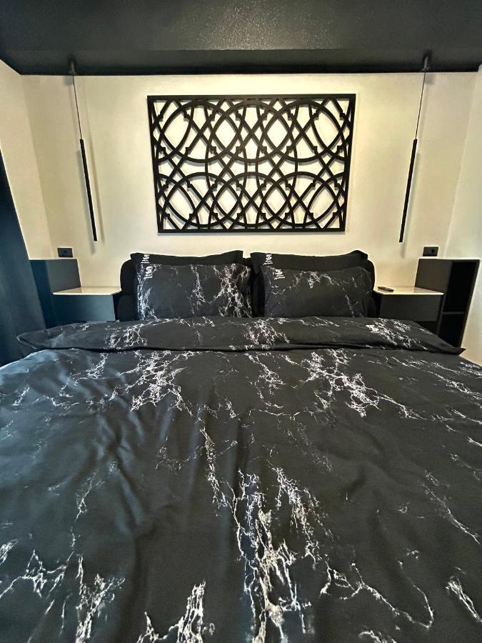 Sandev Apartments Black&White Štip 외부 사진